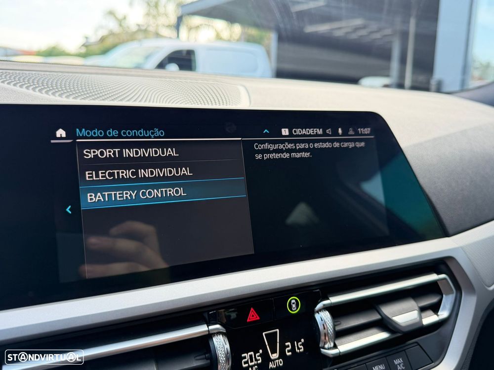 BMW 320 e Corporate Edition Auto - 52