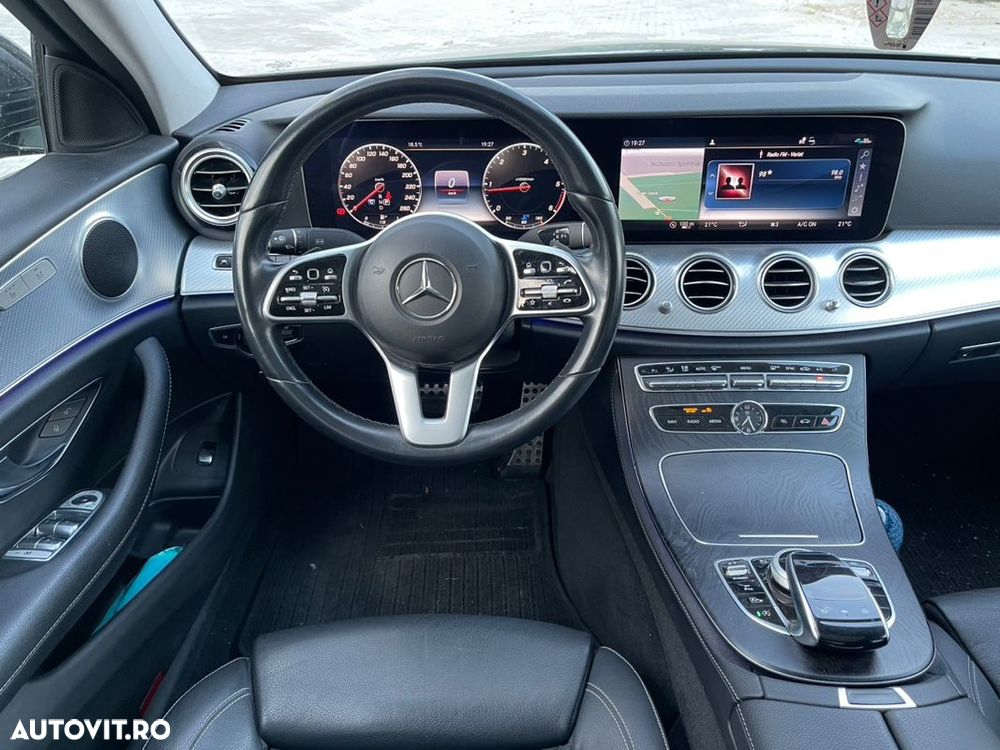 Mercedes-Benz E 220 d T 9G-TRONIC - 2