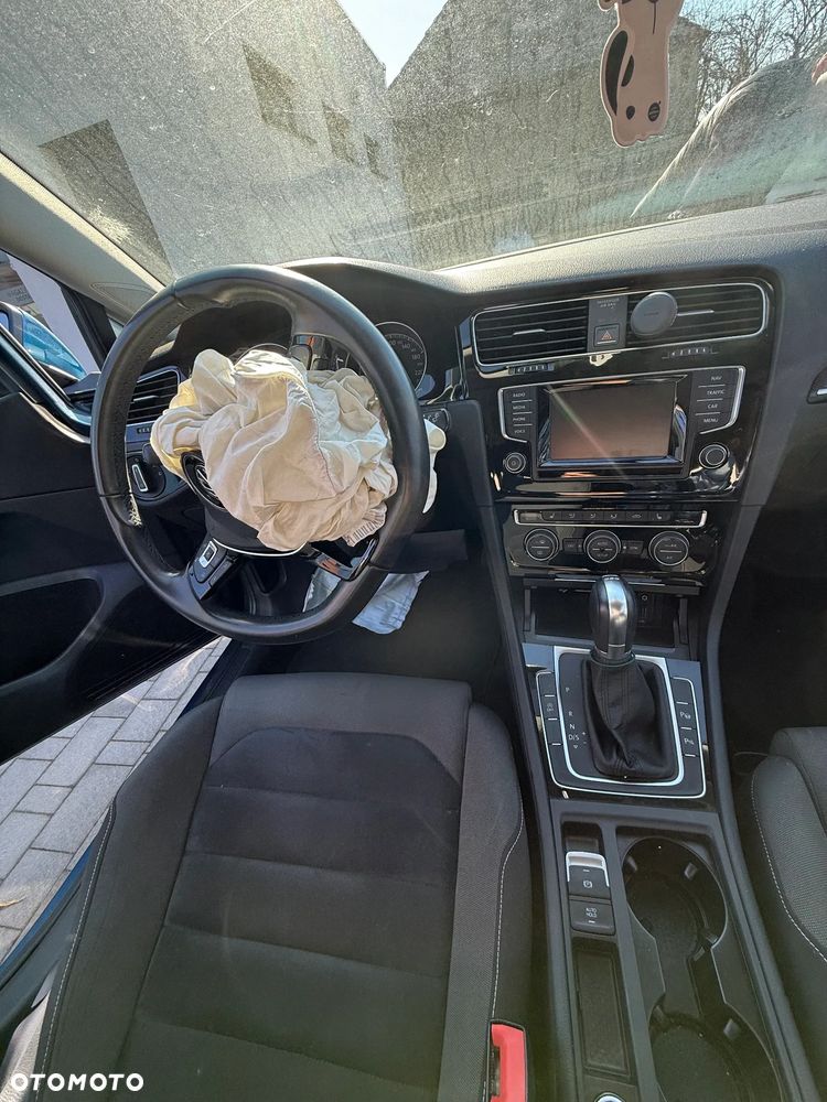 Volkswagen Golf 1.4 TSI BMT Highline DSG - 25