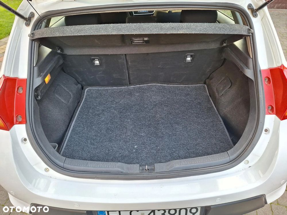 Toyota Auris 1.4 D-4D Active - 10