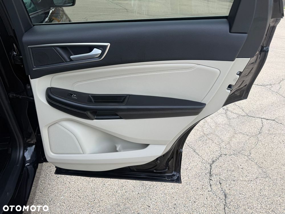 Ford Edge - 22