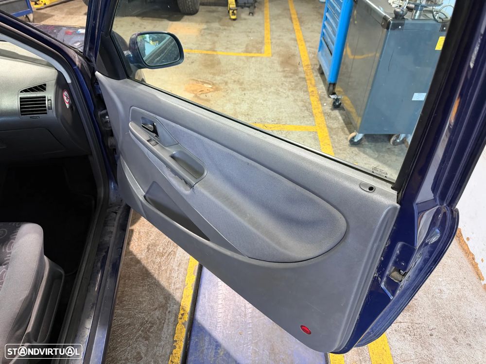 SEAT Ibiza 1.9 TDi Signo - 26