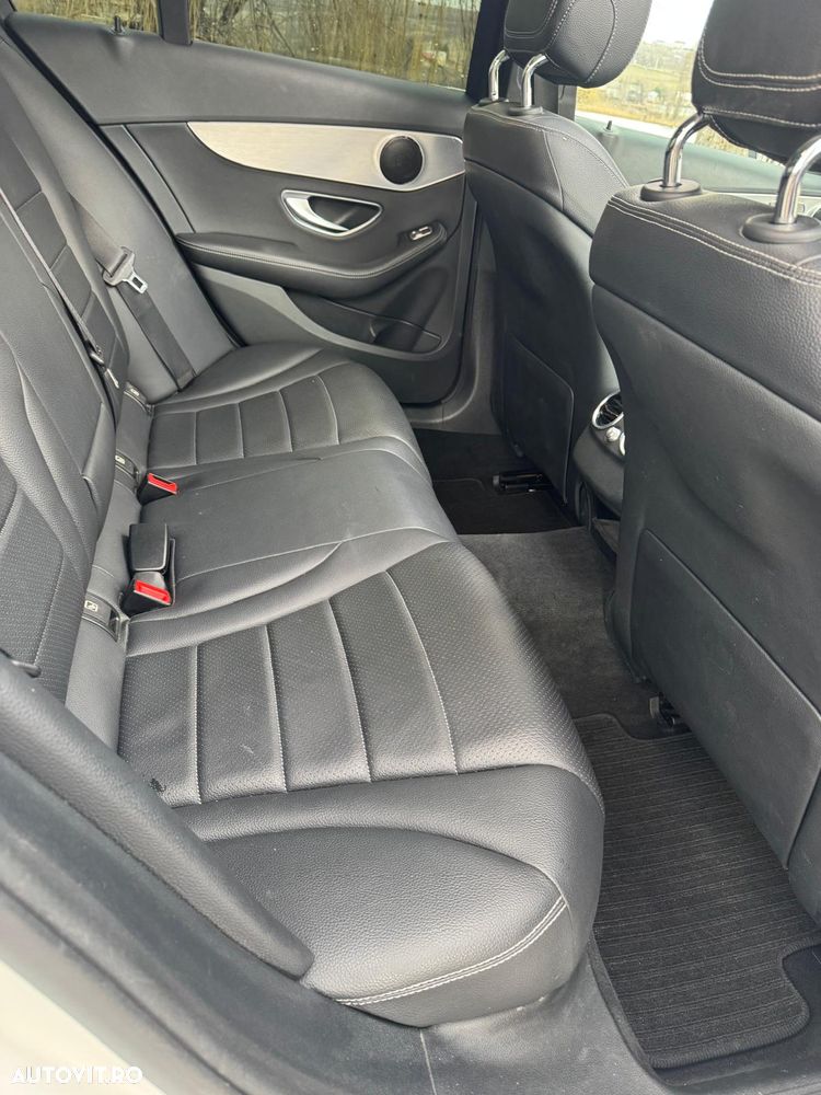 Mercedes-Benz C 250 (BlueTEC) d 4Matic 7G-TRONIC - 12