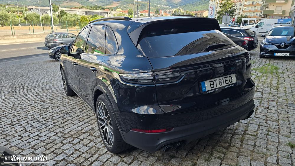 Porsche Cayenne - 19