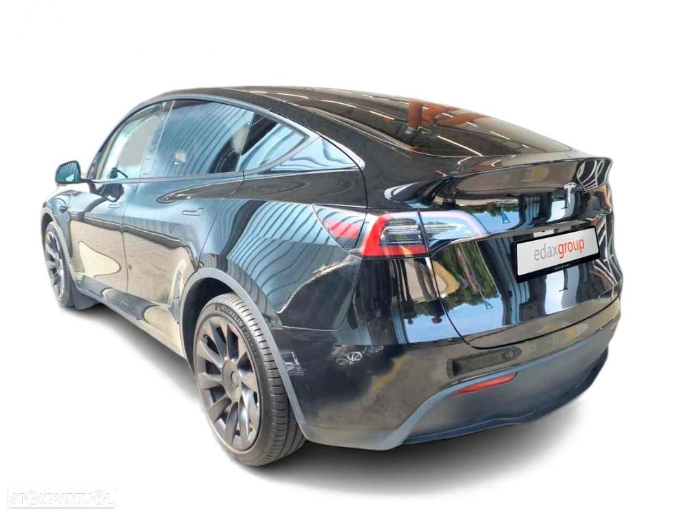 Tesla Model Y Long Range Dual Motor AWD - 2