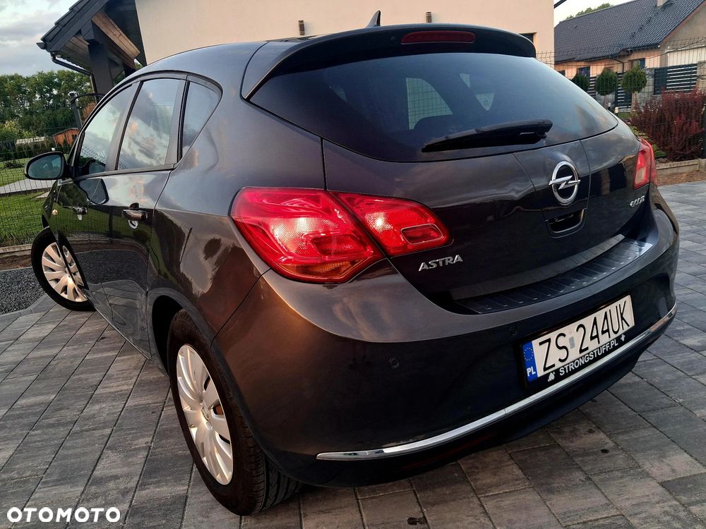 Opel Astra - 14