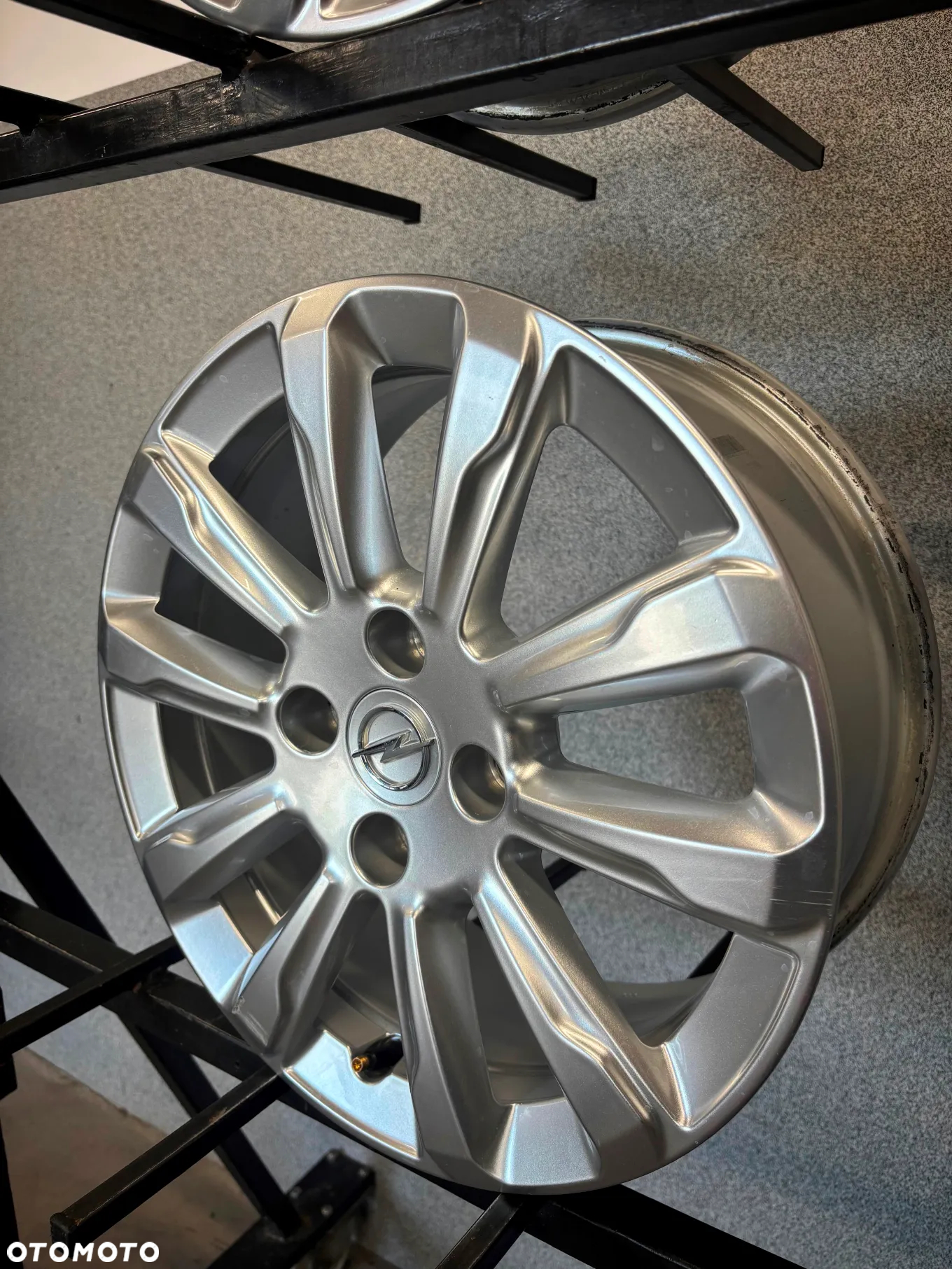4 FELGI ALU. OPEL MOKKA B, CORSA F, PEUGEOT 208,C3,DS3 16'' 6,5J ET32 GM: OP00126 K4, 9835097280 - 10