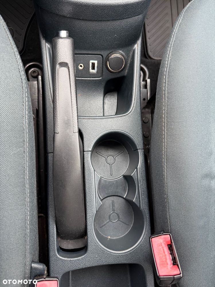 Ford Fiesta 1.25 Champions Edition - 26