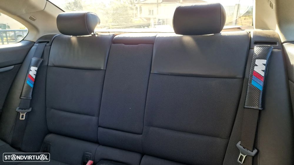 BMW 320 d Coupe Active - 18