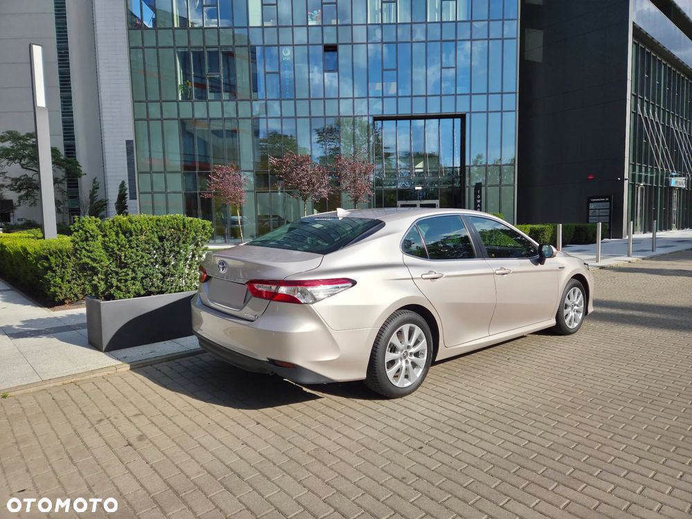 Toyota Camry 2.5 Hybrid Comfort CVT - 7