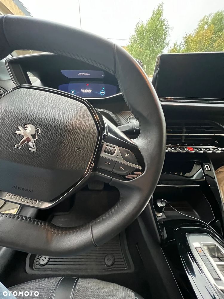 Peugeot 208 2022 photo 4