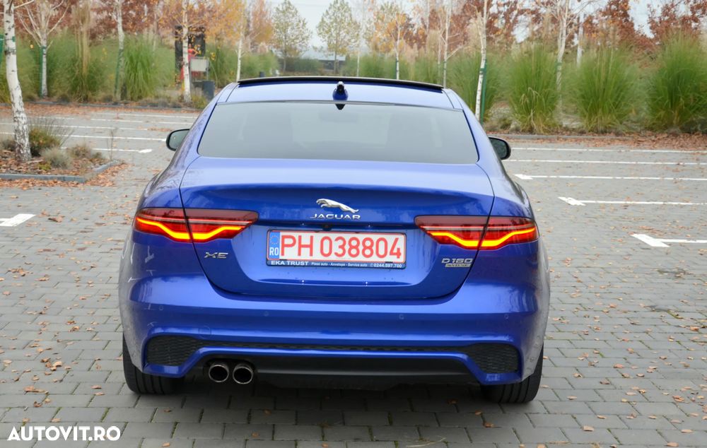 Jaguar XE 2.0 AWD R-Sport - 37