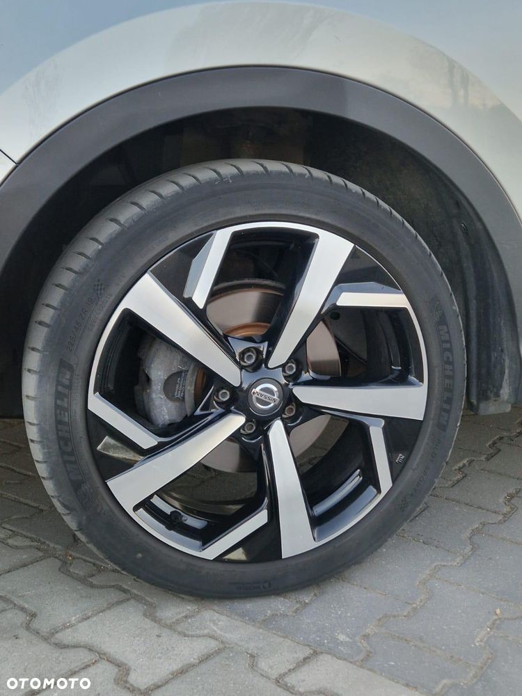 Nissan Qashqai 1.3 DIG-T DCT SHIRO - 12
