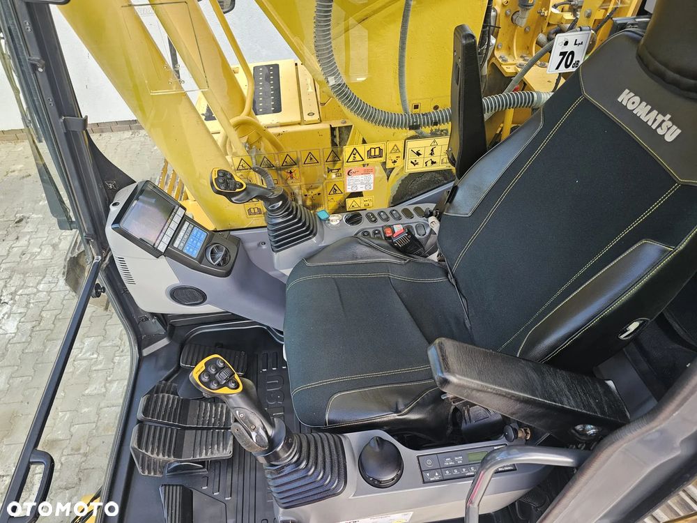 Komatsu PC240LC-11 5284h - 10