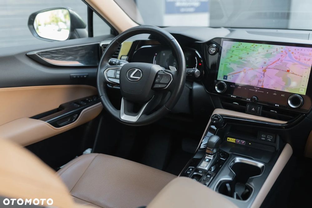 Lexus NX 350h Prestige AWD - 18