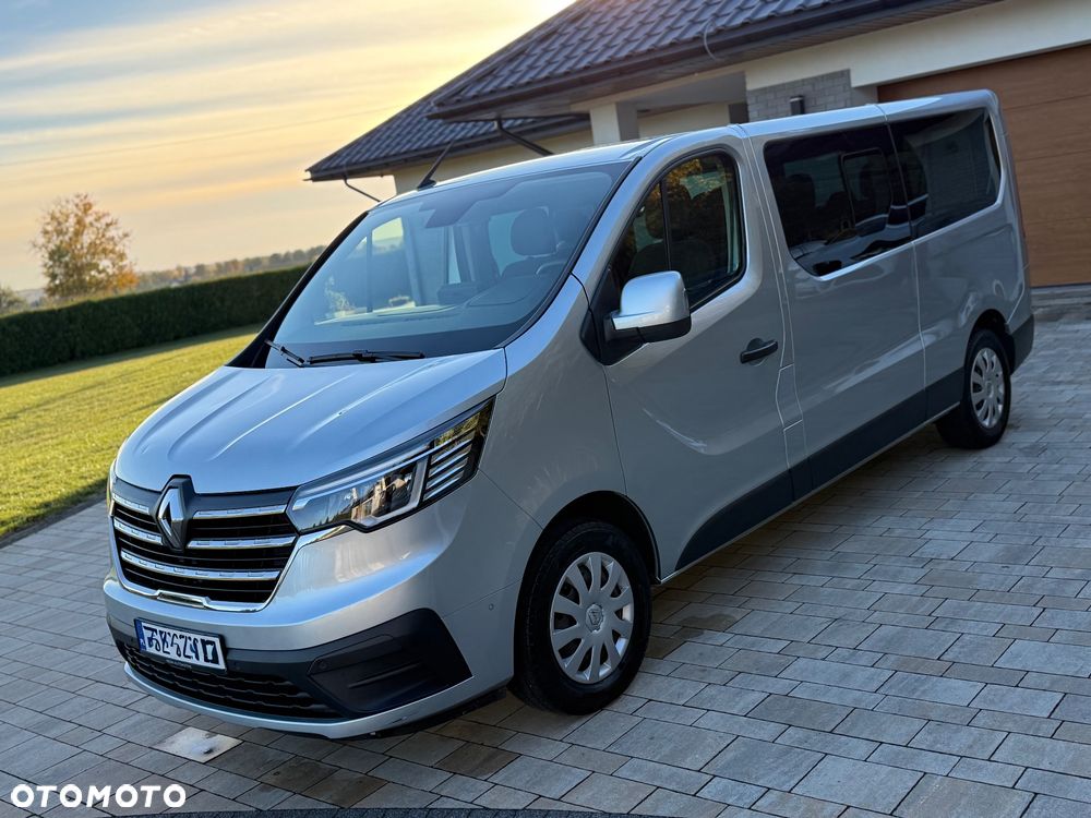 Renault Trafic 2023 photo 4