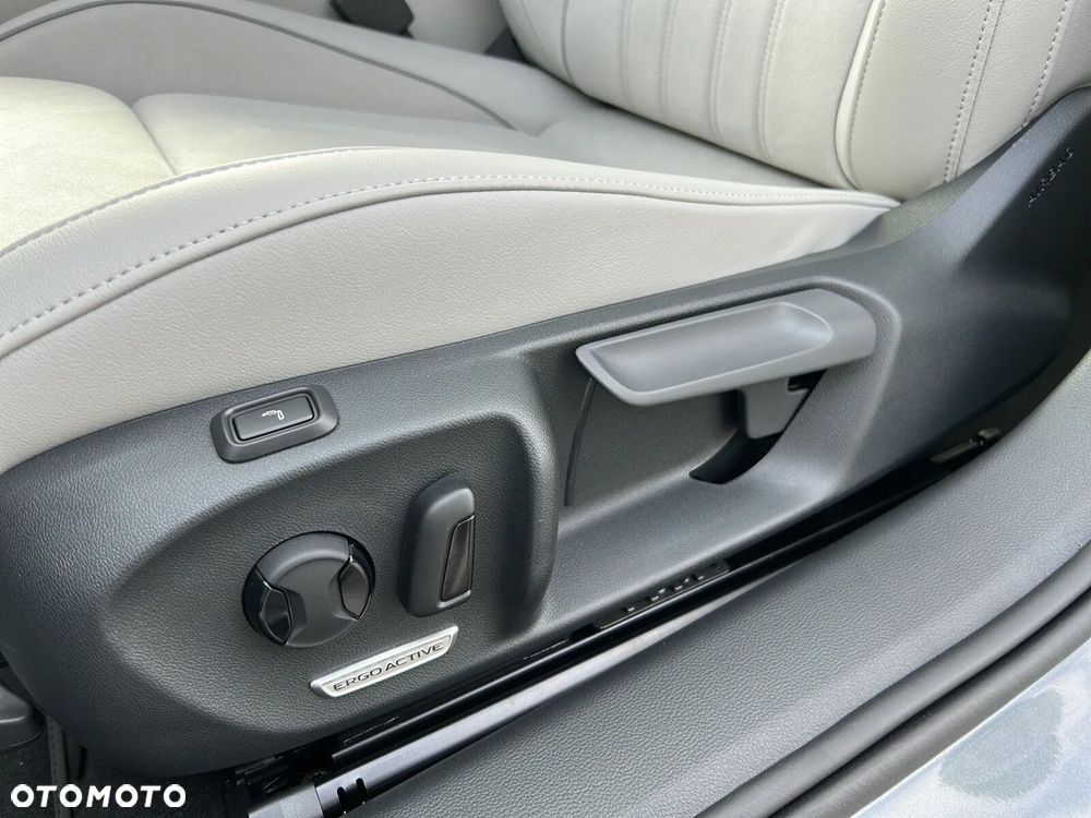 Volkswagen Passat Variant - 28