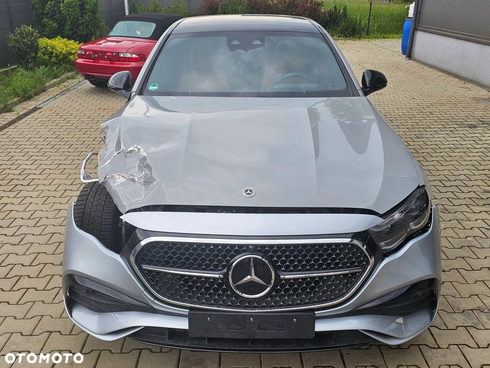Mercedes-Benz Klasa E 300 de 4-Matic Exclusive - 4