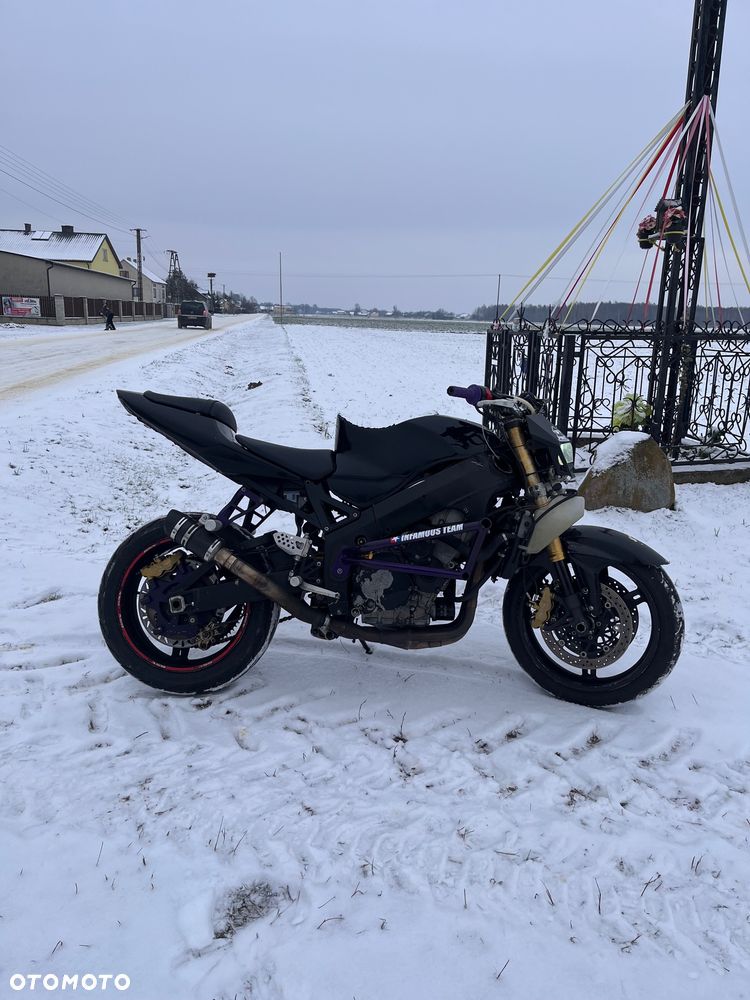 Suzuki GSX-R - 7