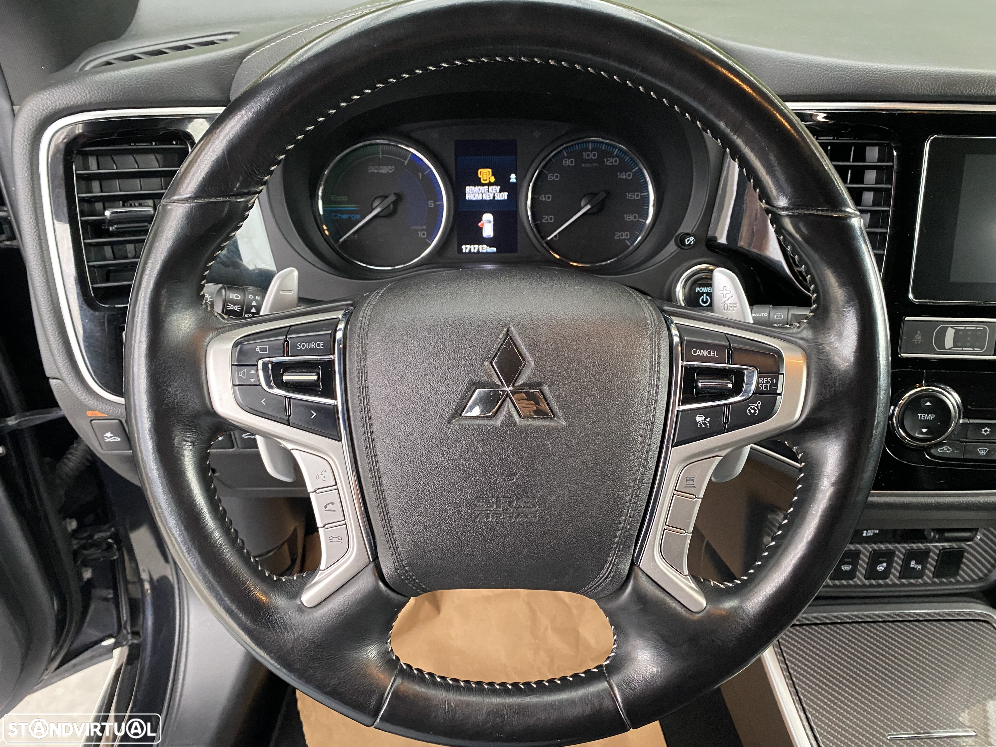Mitsubishi Outlander 2.4 PHEV Intense - 23