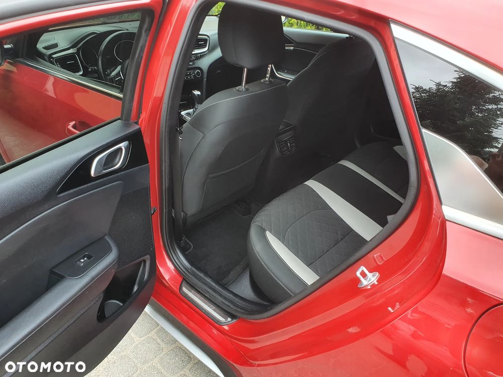Kia ProCeed 1.0 T-GDI OPF GT LINE - 18
