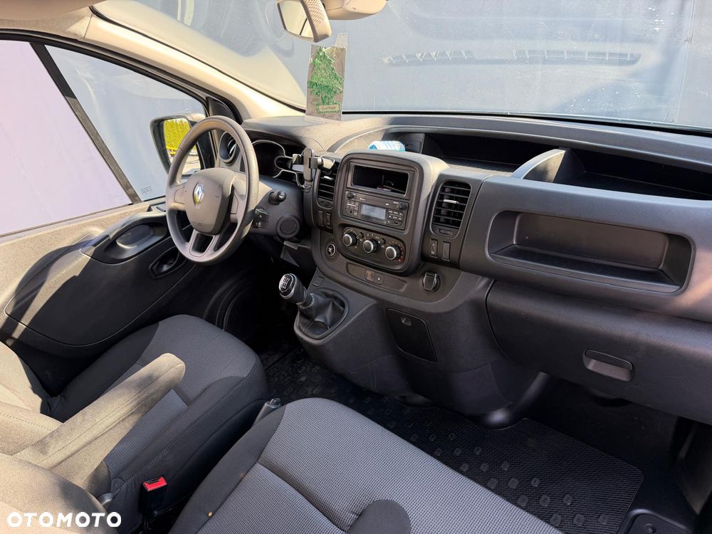 Renault Trafic - 14