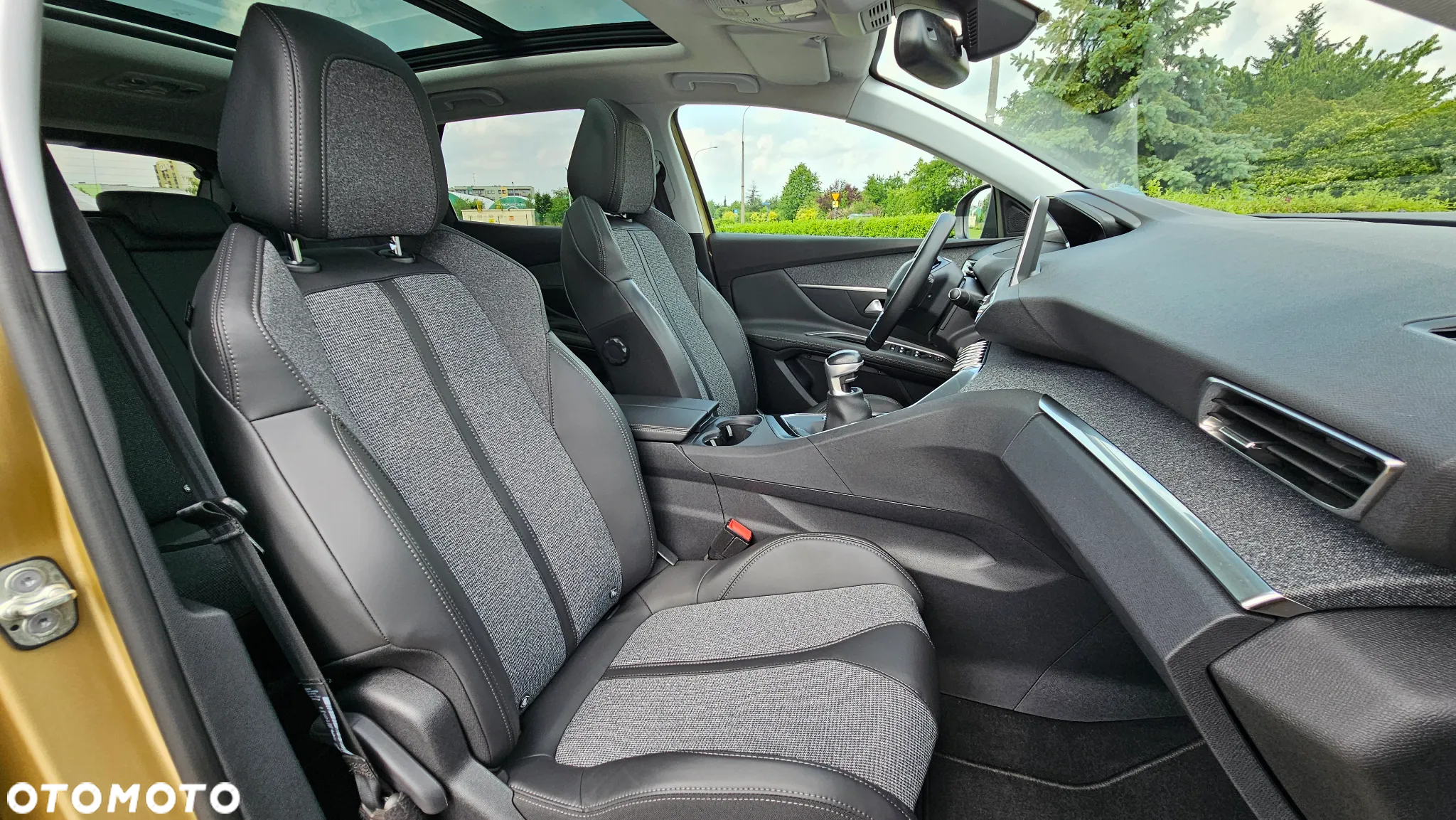 Peugeot 3008 1.2 PureTech Allure S&S - 36
