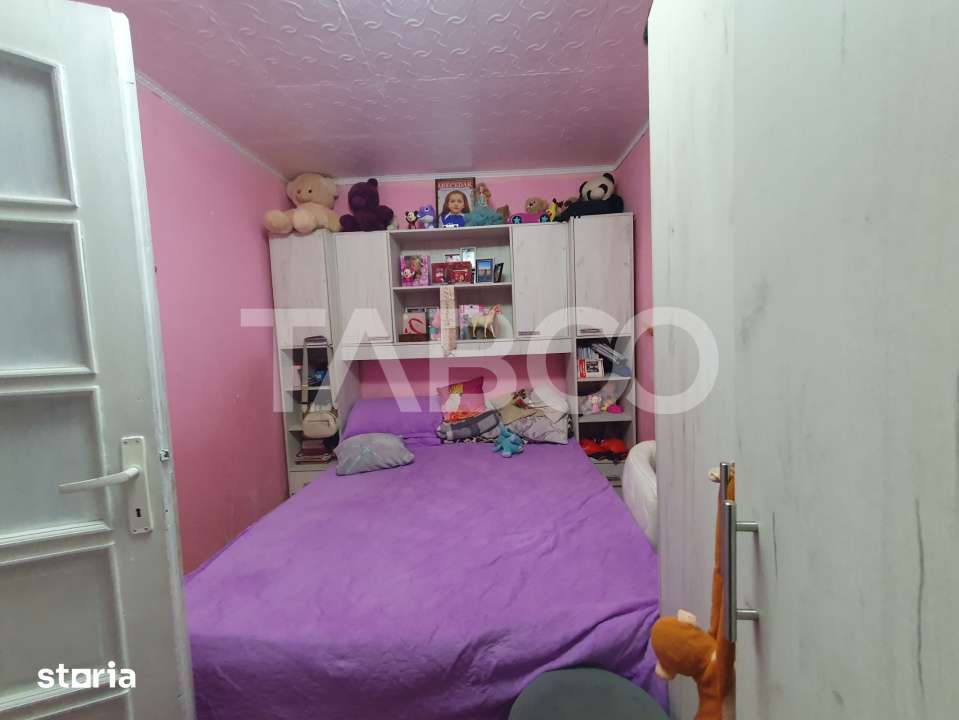 Apartament de vanzare cu 2 camere semidecomandat 40 mp utili — fotografia 2