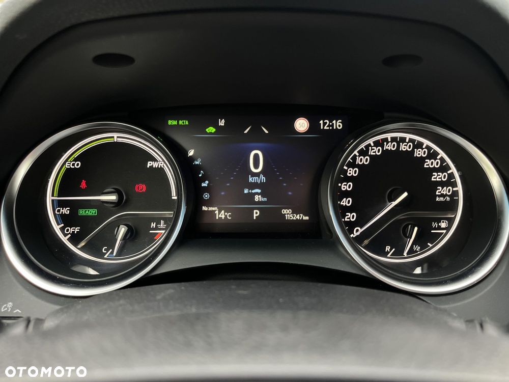 Toyota Camry 2.5 Hybrid Executive CVT - 9