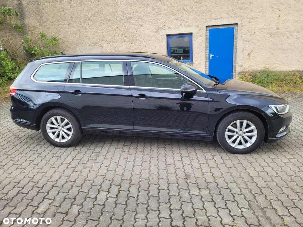 Volkswagen Passat 2.0 TDI SCR DSG Comfortline - 20