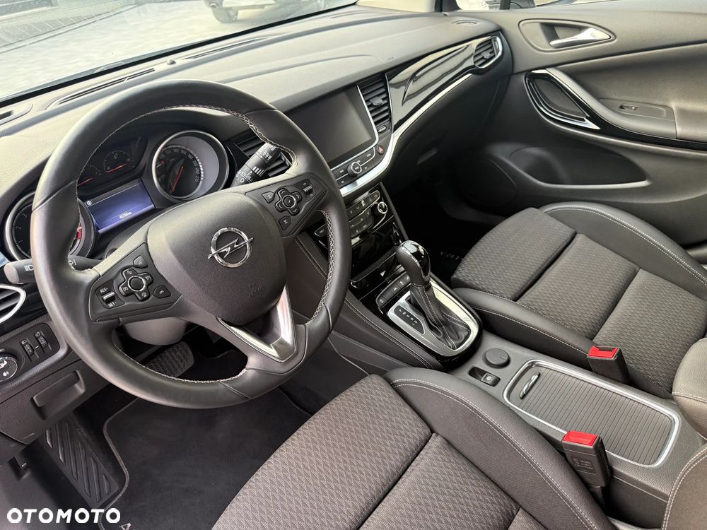 Opel Astra 1.4 T Enjoy S&S - 8