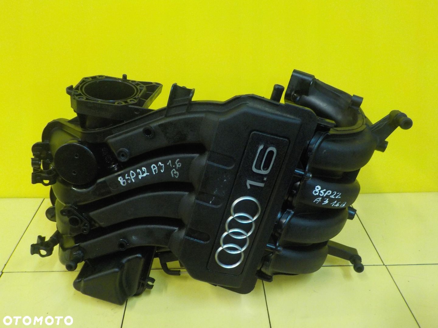 AUDI A3 8P GOLF LEON OCTAVIA 1.6 8V 10r BSE kolektor ssacy 06A133203E11 - 1