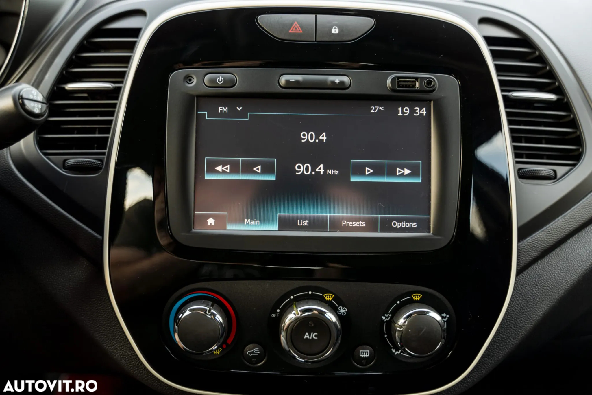 Renault Captur dCi EDC Zen - 21