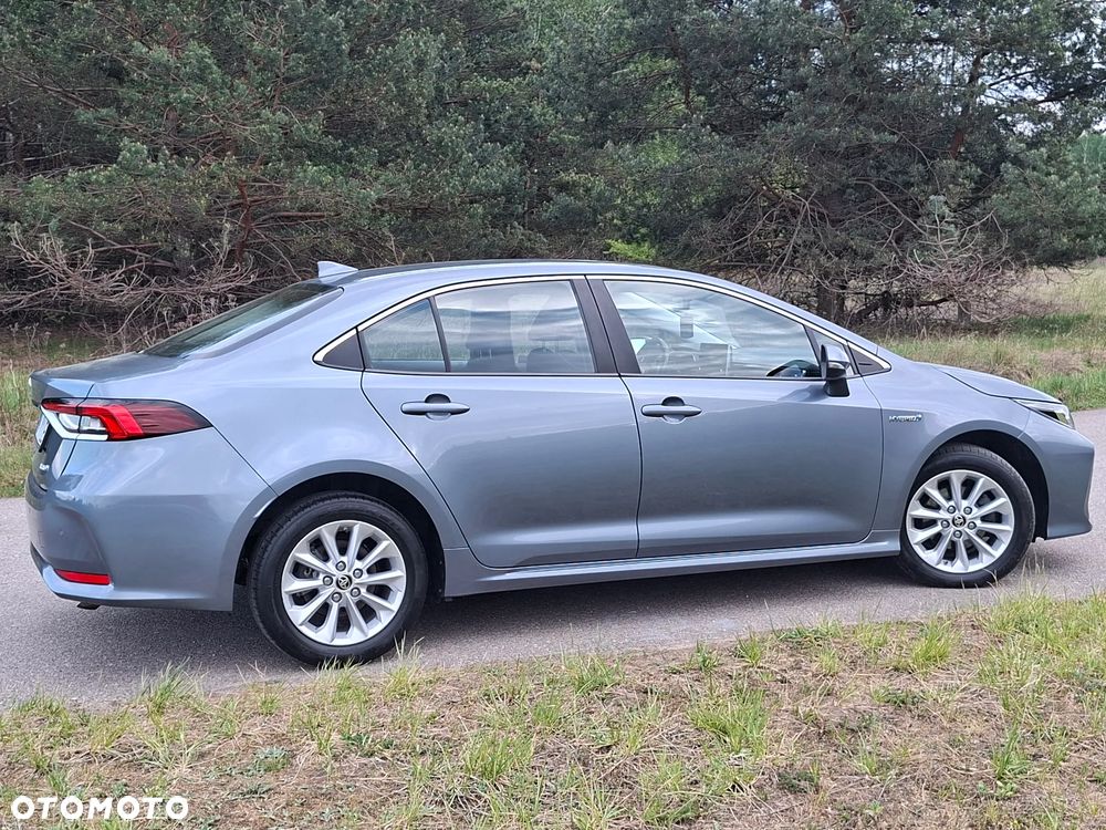 Toyota Corolla 1.8 Hybrid Comfort - 18