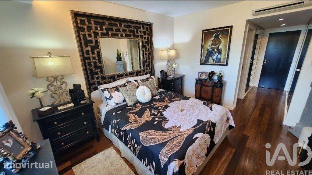 Apartamento T3 em Ponta Delgada (São Pedro) de 145 m2 - Grande imagem: 2/38