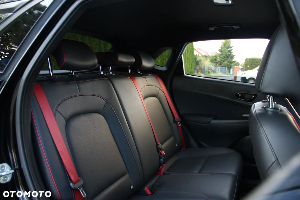 Hyundai Kona 1.6 T-GDI DCT 4WD Premium - 32
