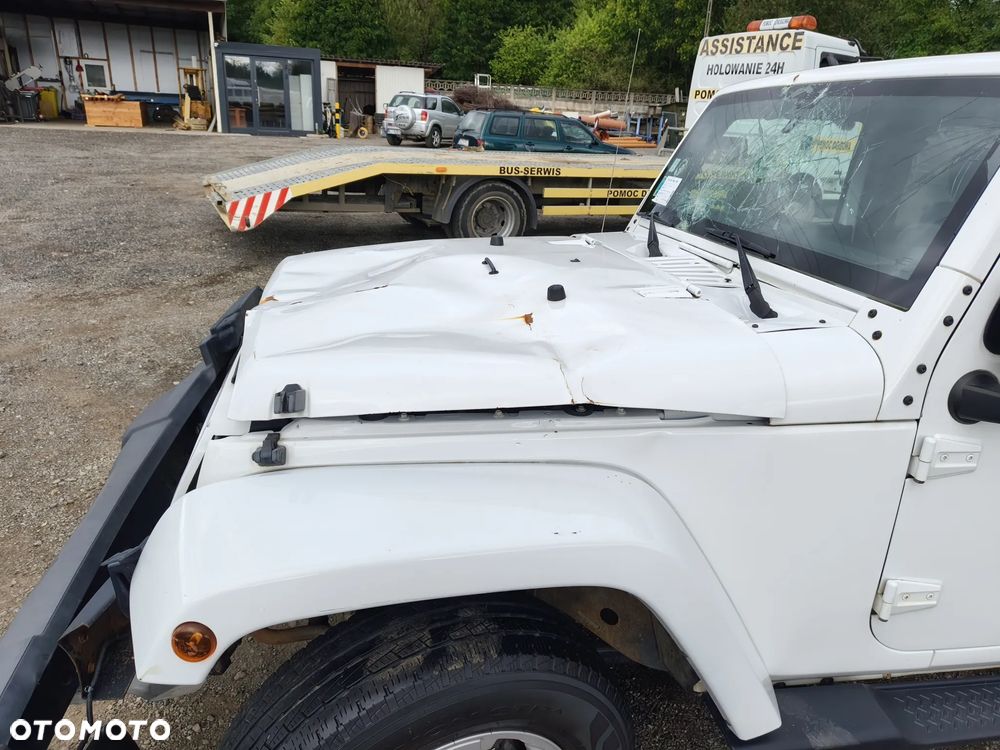 Jeep Wrangler Unlimited 2.8 CRD DPF Sport - 18