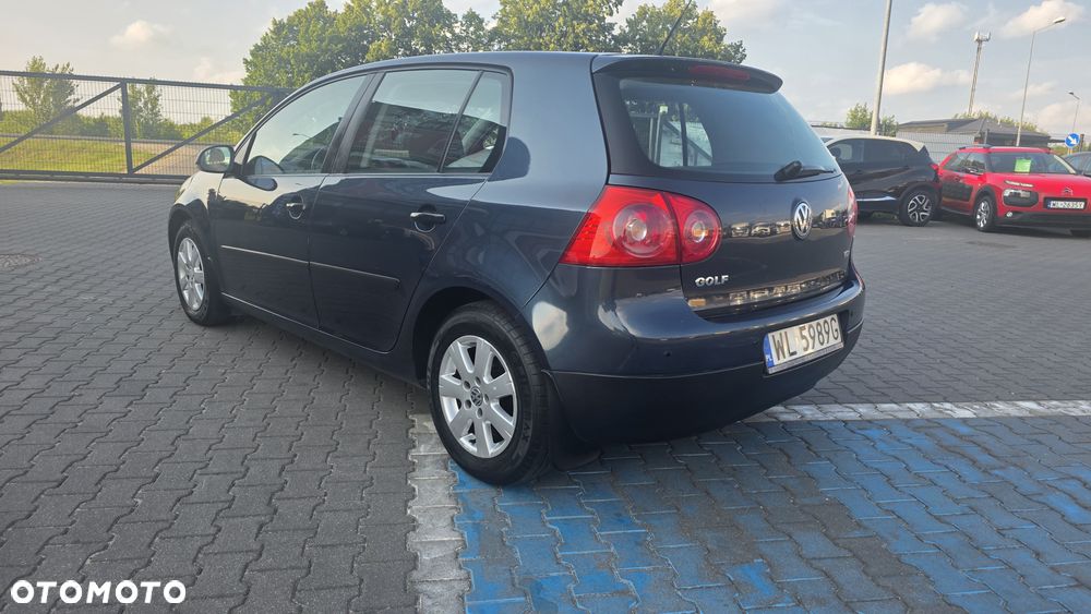 Volkswagen Golf - 4