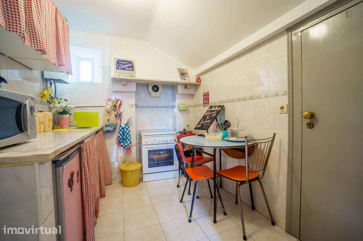 Quarto - localizado em Bairro Alto Lisbon - Grande imagem: 3/14