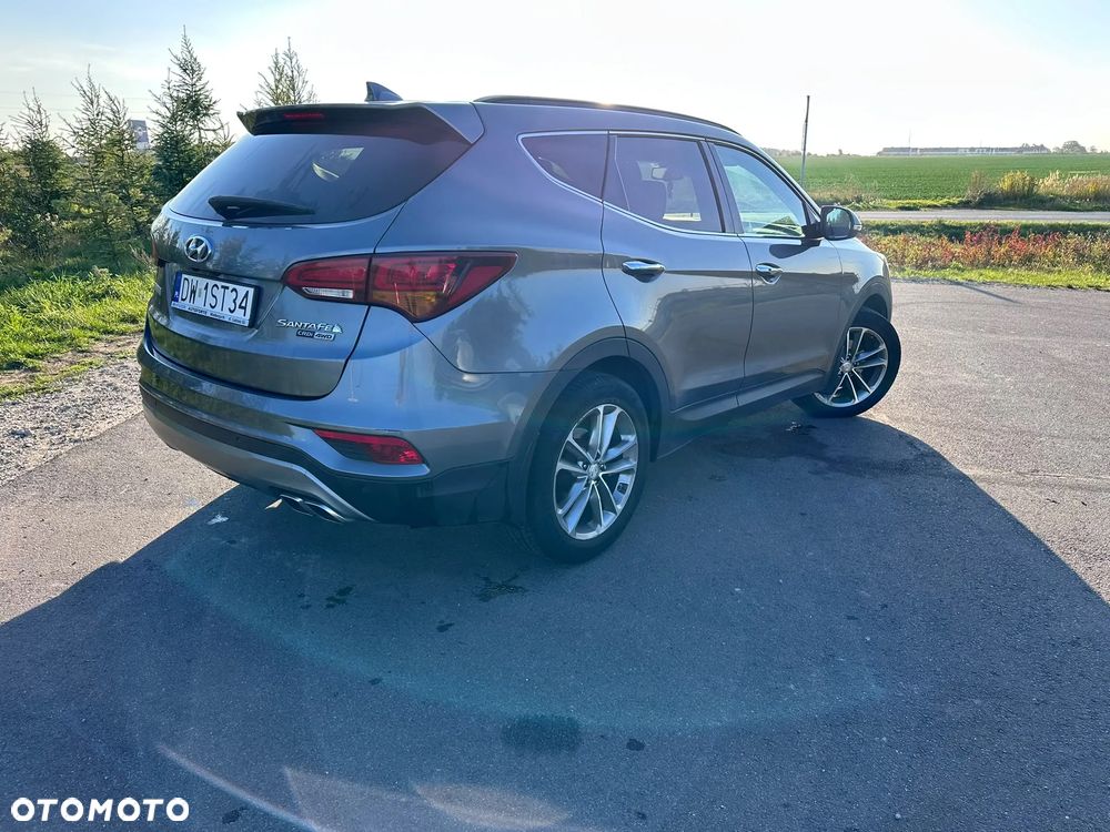 Hyundai Santa Fe - 4