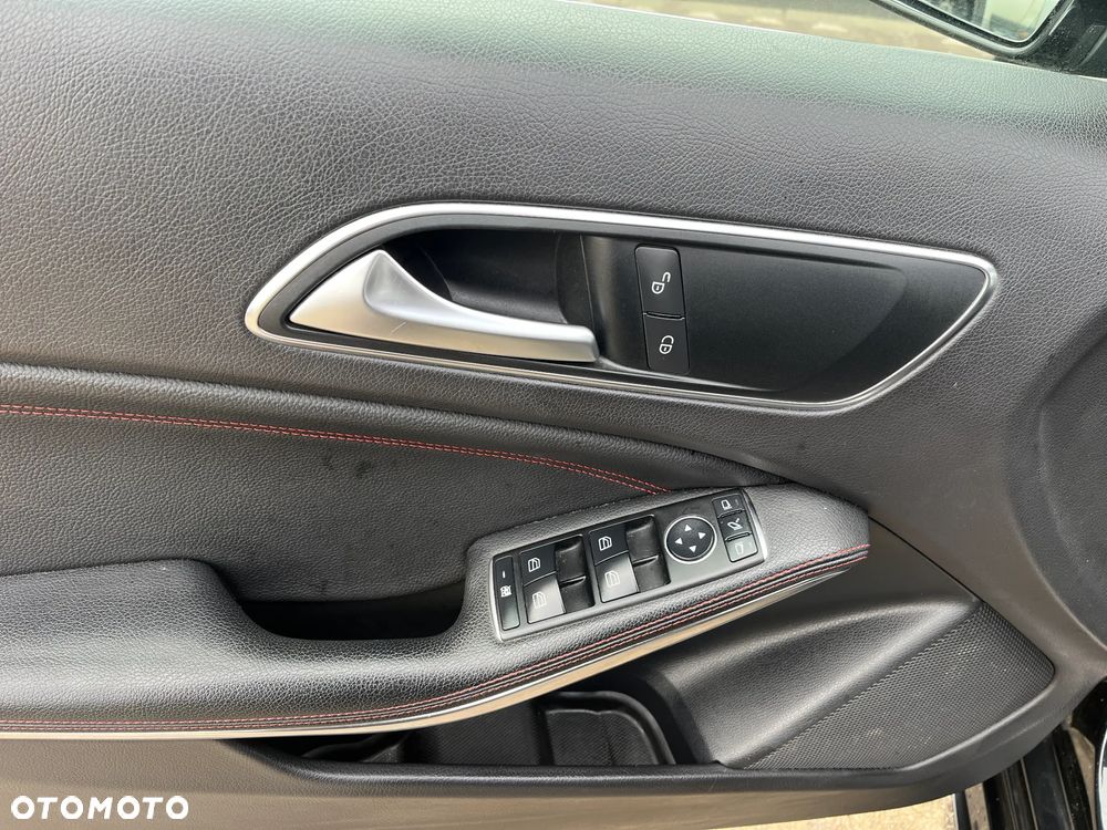 Mercedes-Benz Klasa A 250 (BlueEFFICIENCY) 7G-DCT AMG Sport - 17