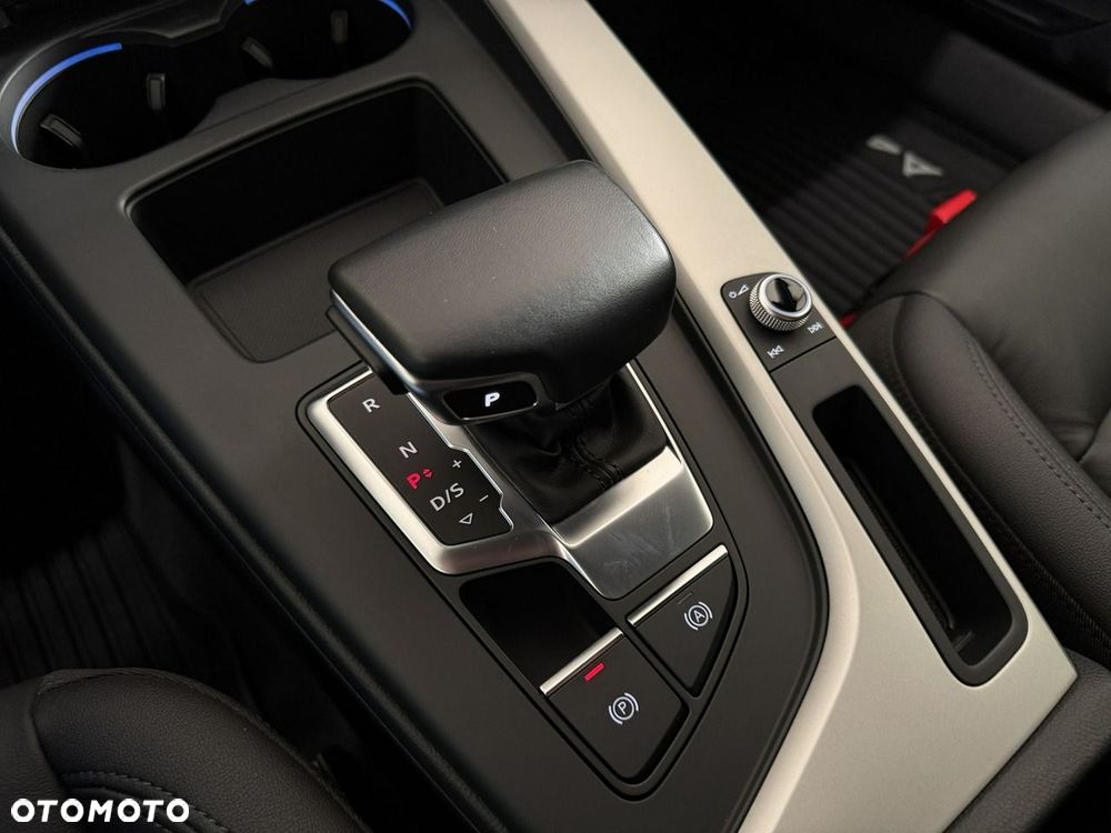 Audi A4 Limousine - 26