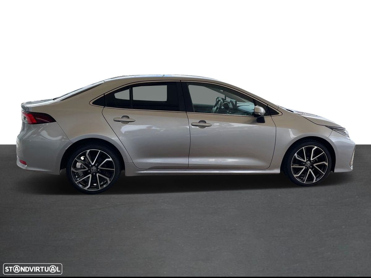 Toyota Corolla SD 1.8 Hybrid Luxury - 18