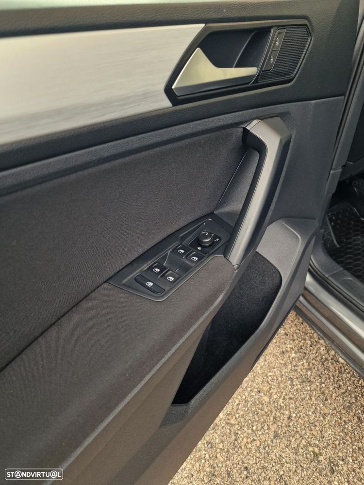 VW Tiguan 2.0 TDI Highline - 12