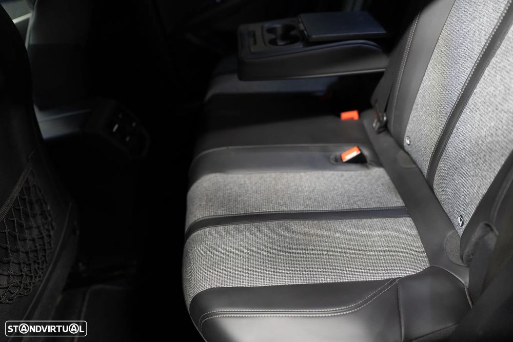 Peugeot 3008 1.5 BlueHDi Allure EAT8 - 33