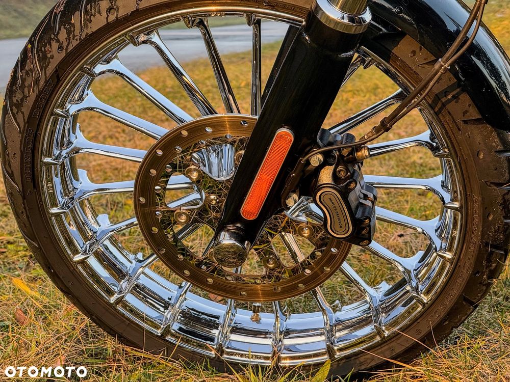 Harley-Davidson FXSB Breakout - 9