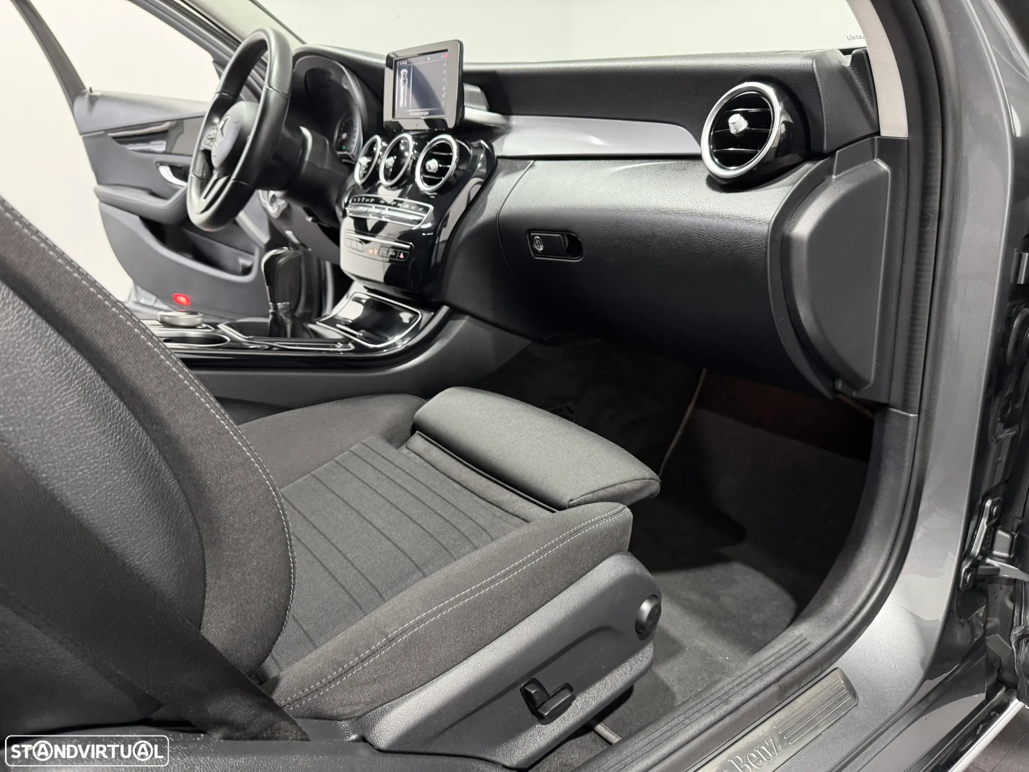 Mercedes-Benz C 200 d Business Solutions - 39