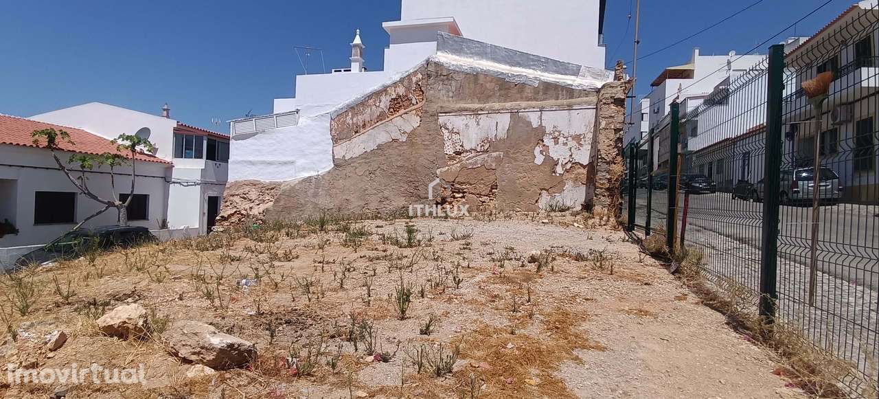 Terreno urbano para construção de moradia - Grande imagem: 2/5