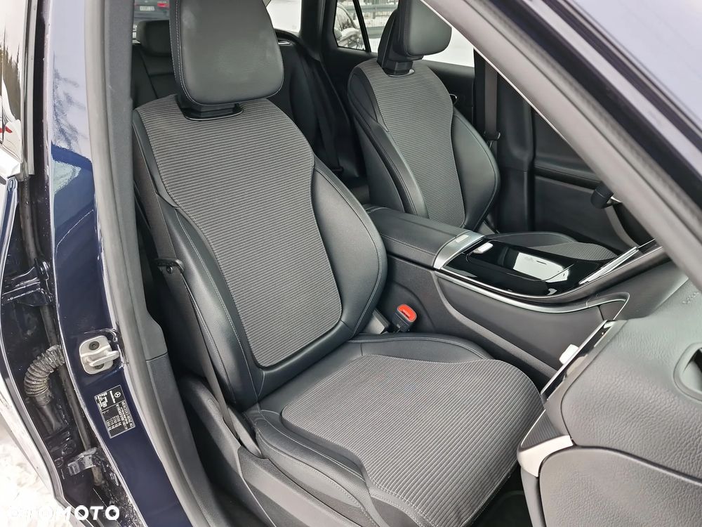 Mercedes-Benz GLC 220 d mHEV 4-Matic Avantgarde - 17