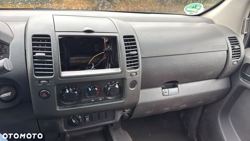 Nissan Navara 2.5 D FE - 20